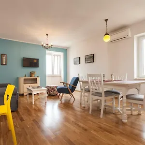 https://apartment-amare-seaview.in-istria.net